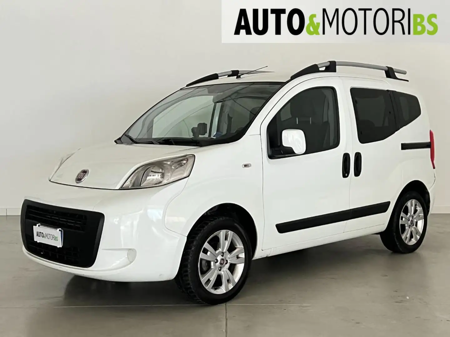 Fiat Qubo 1.4 8V 77 CV Active Natural Power Weiß - 1