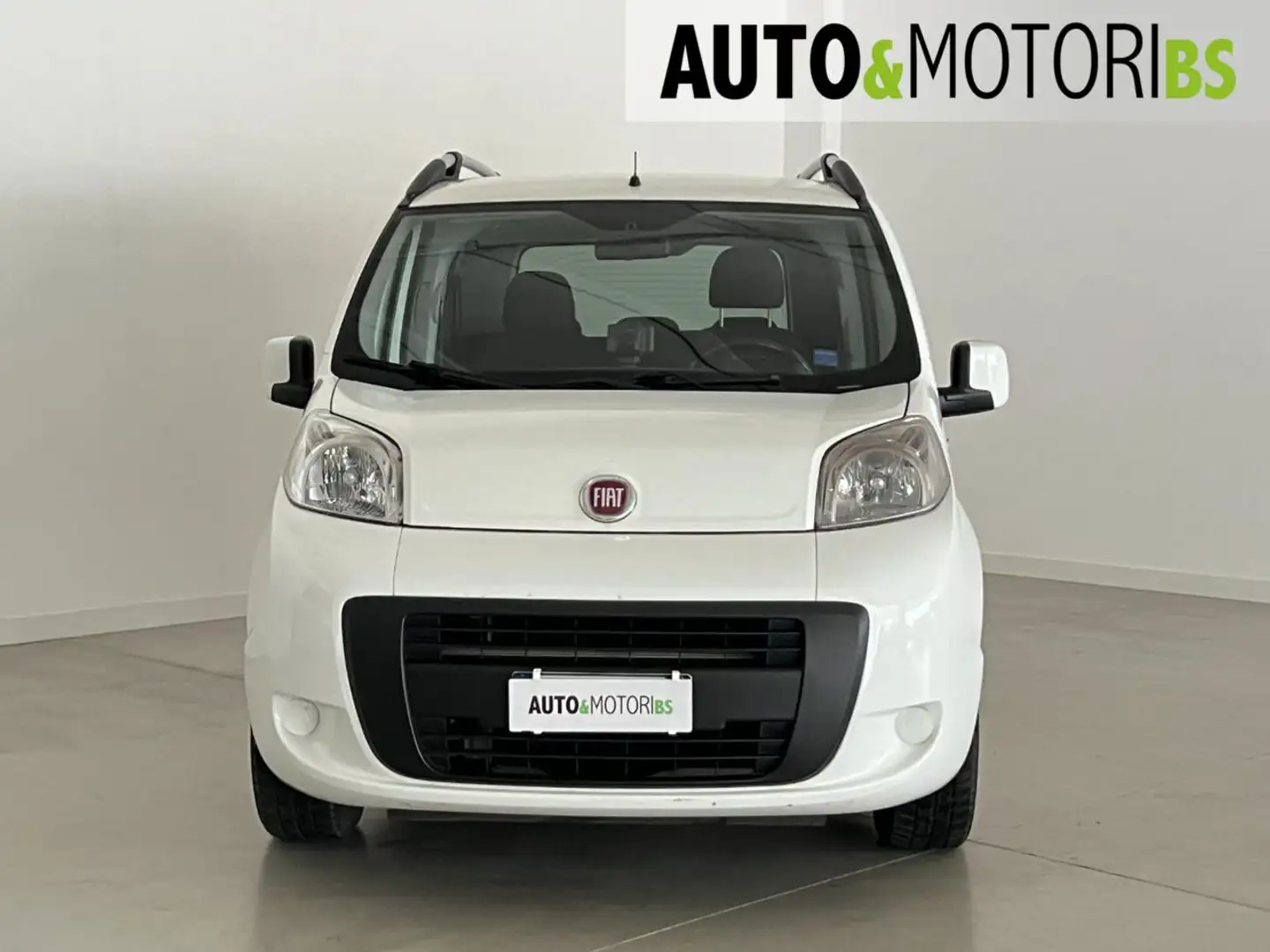 Fiat Qubo 1.4 8V 77 CV Active Natural Power Weiß - 2
