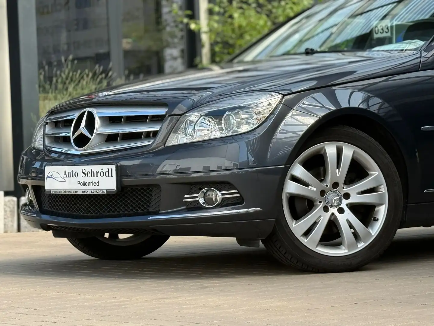 Mercedes-Benz C 180 CGI Lim. Avantgarde, AHK, Tempomat, Teilleder, PDC Grijs - 2
