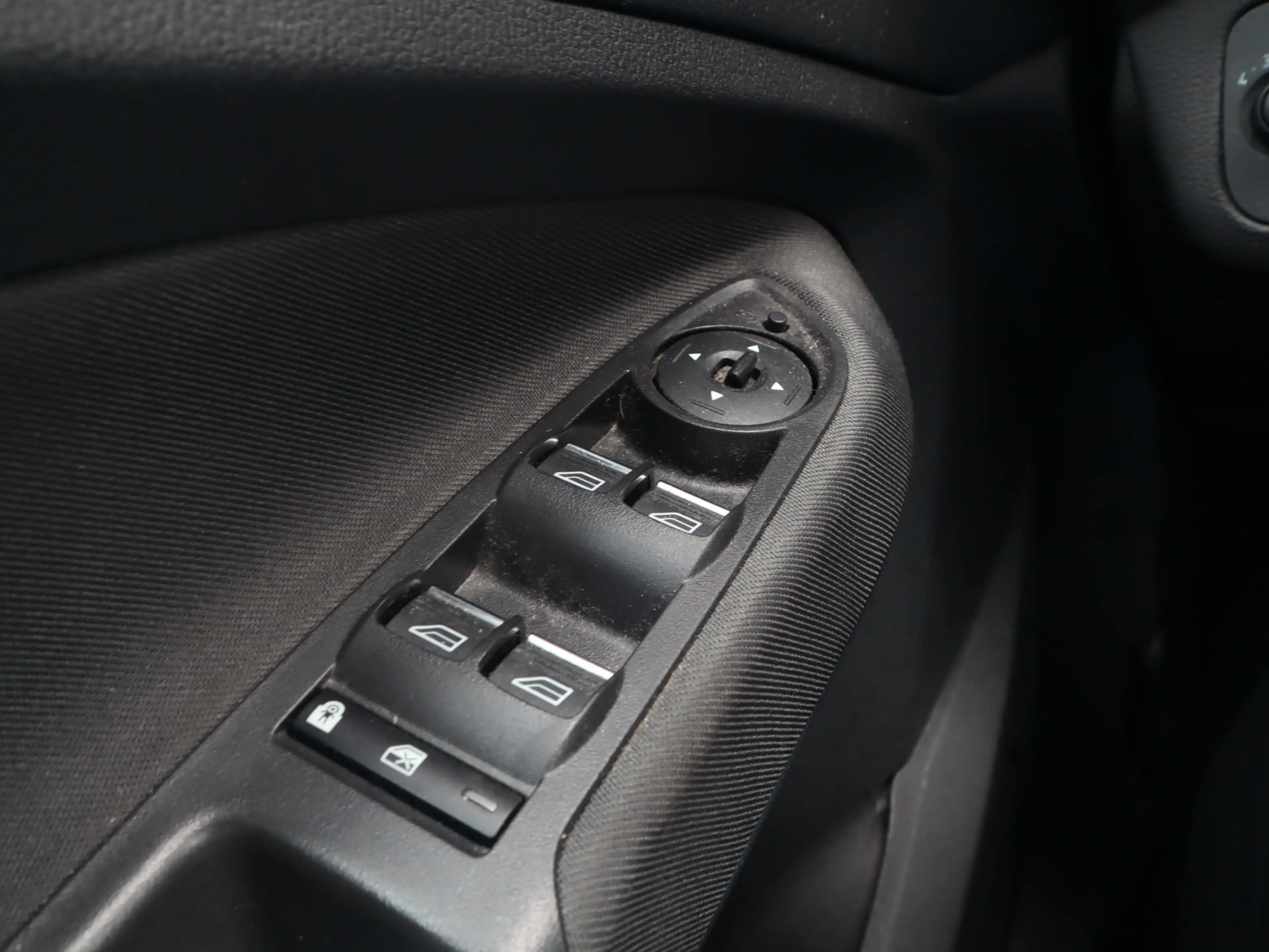 Ford C-Max 1.0 Titanium 125 PK / Trekhaak — photo 15
