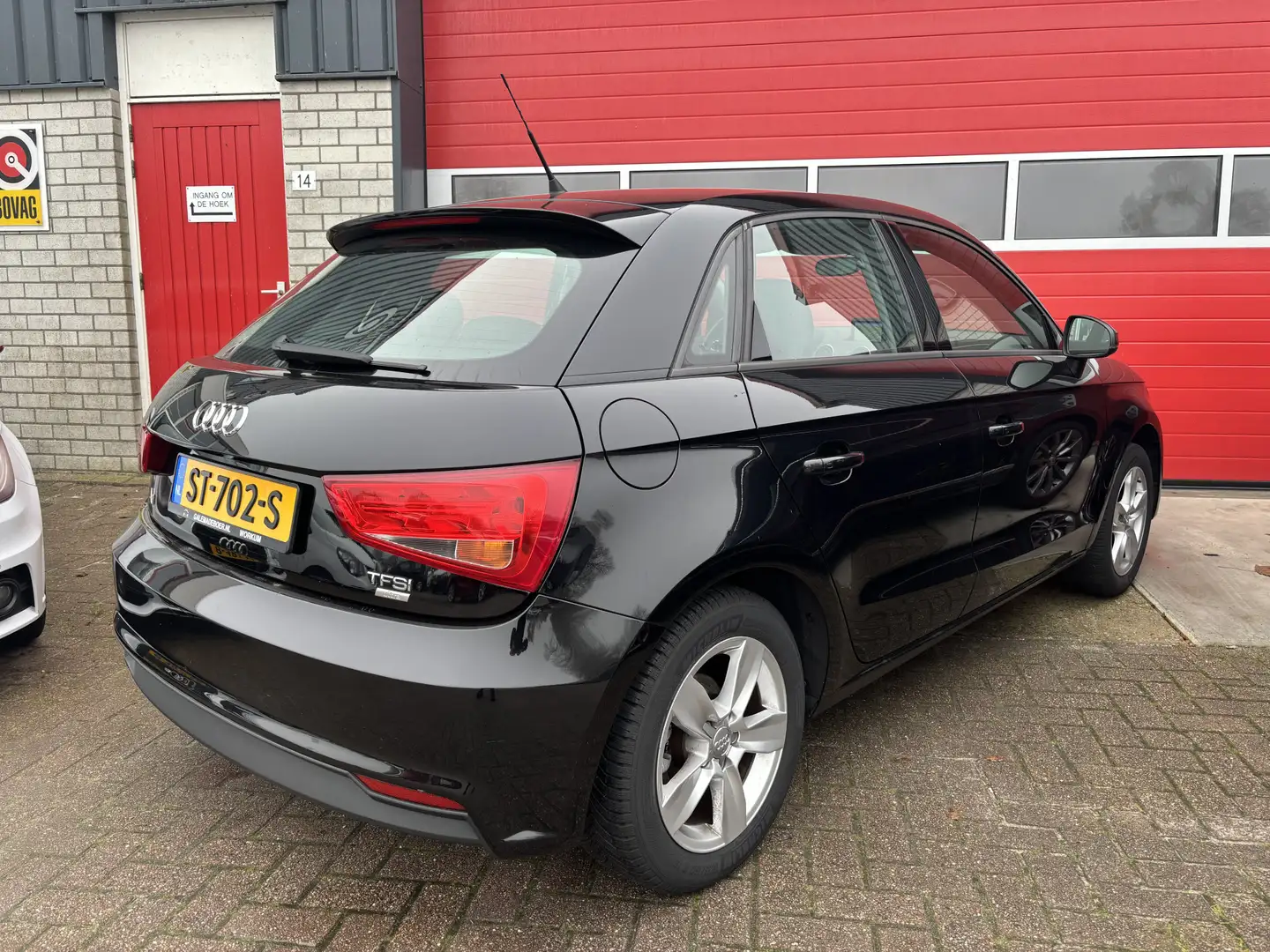 Audi A1 Sportback 1.0 TFSI Pro Line NAVI / AIRCO / BLUETOO Noir - 2