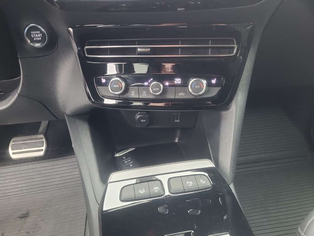 Opel Mokka E