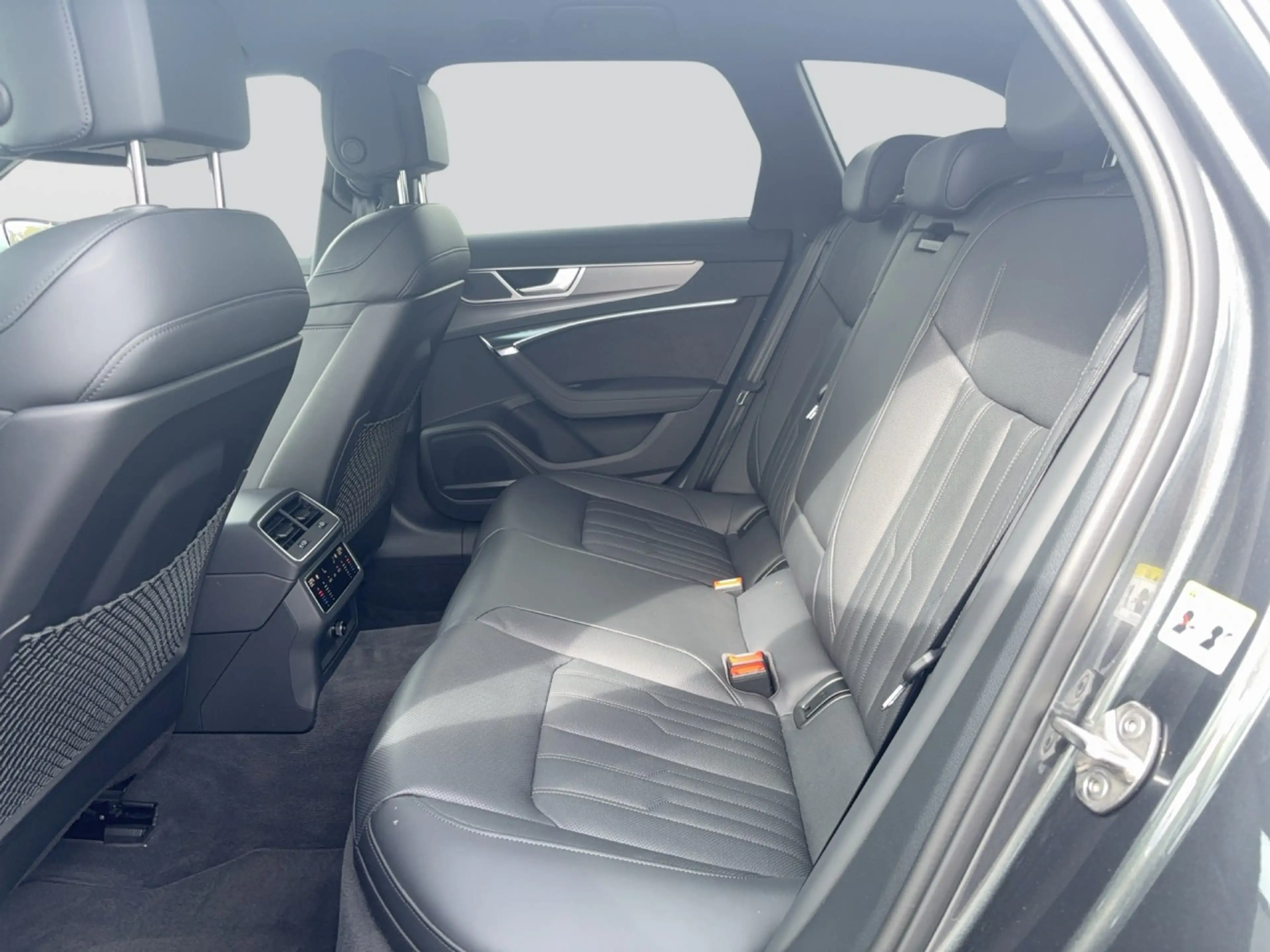 Audi RS6 Avant 4.0 TFSI quattro tiptronic LED Navi Leder Hu — photo 12