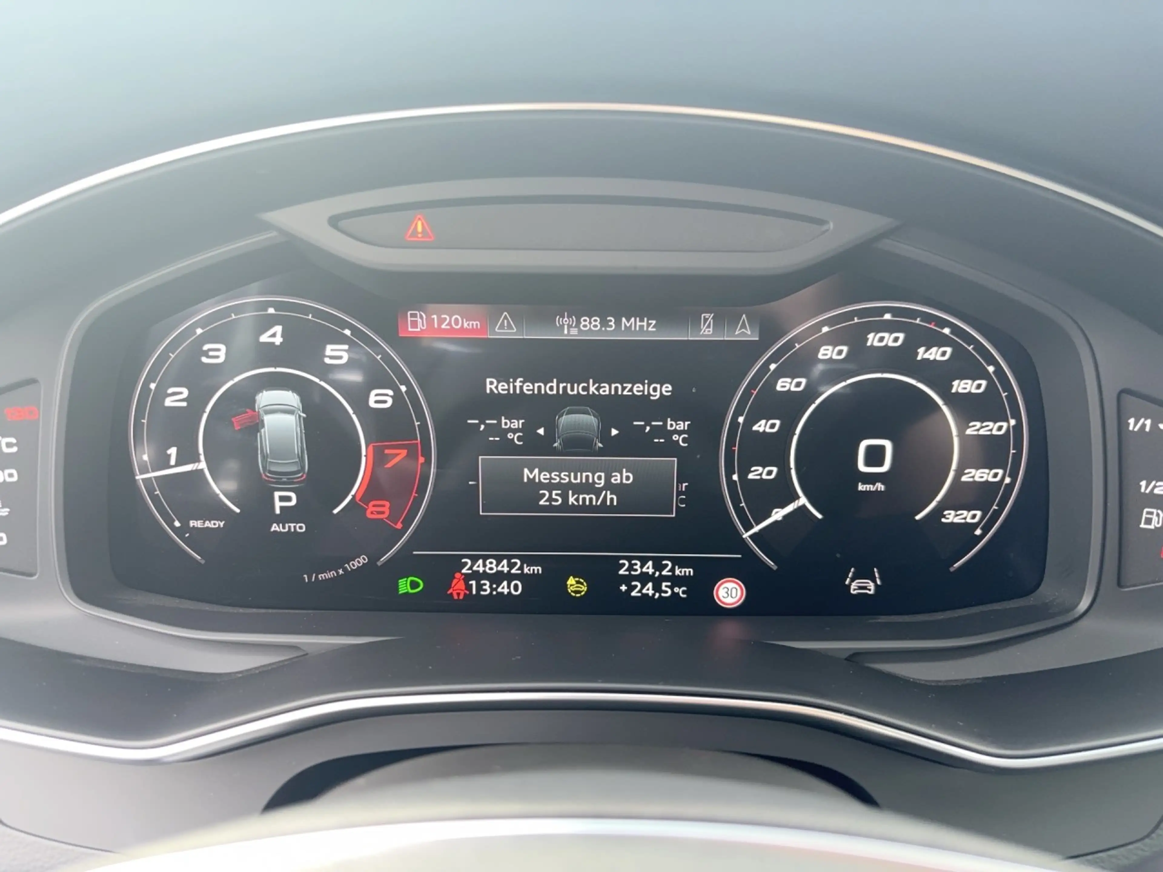 Audi RS6 Avant 4.0 TFSI quattro tiptronic LED Navi Leder Hu — photo 10