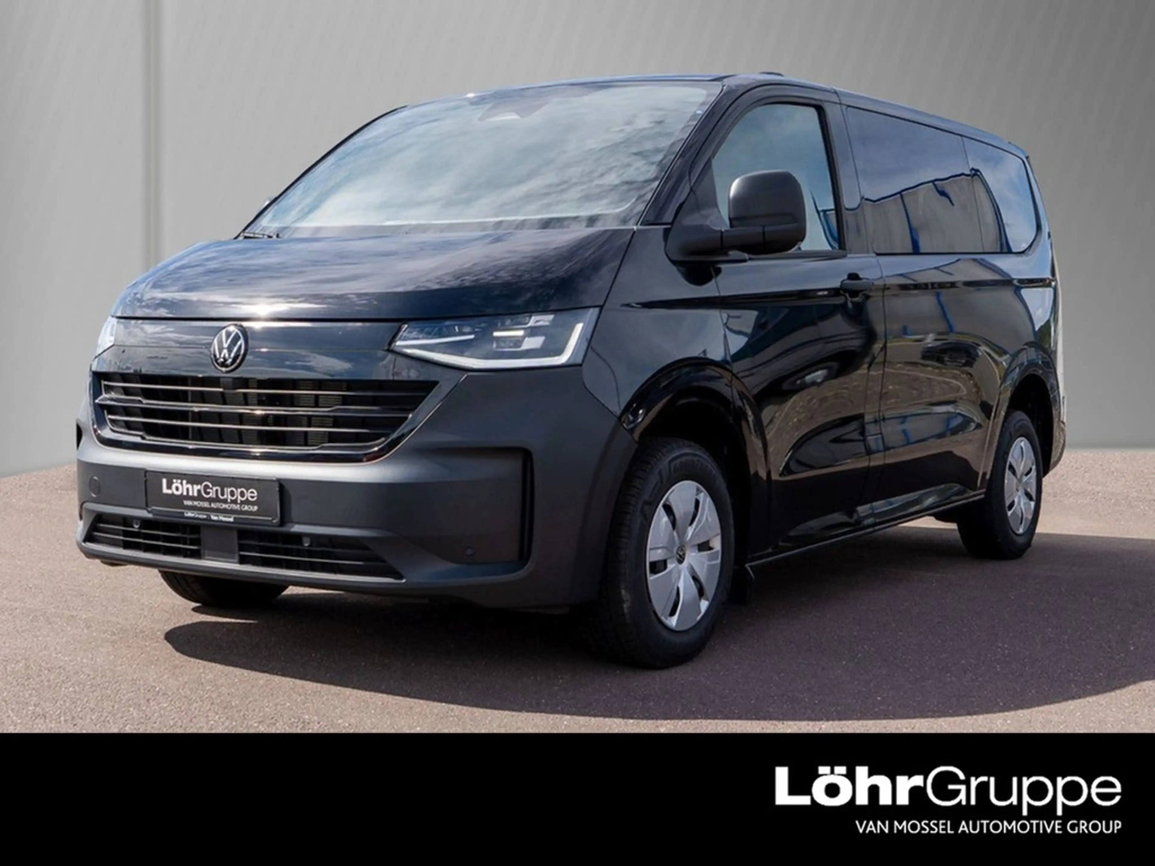 Volkswagen T7 Caravelle 2.0 TDI DSG IQ Light, Rear-View