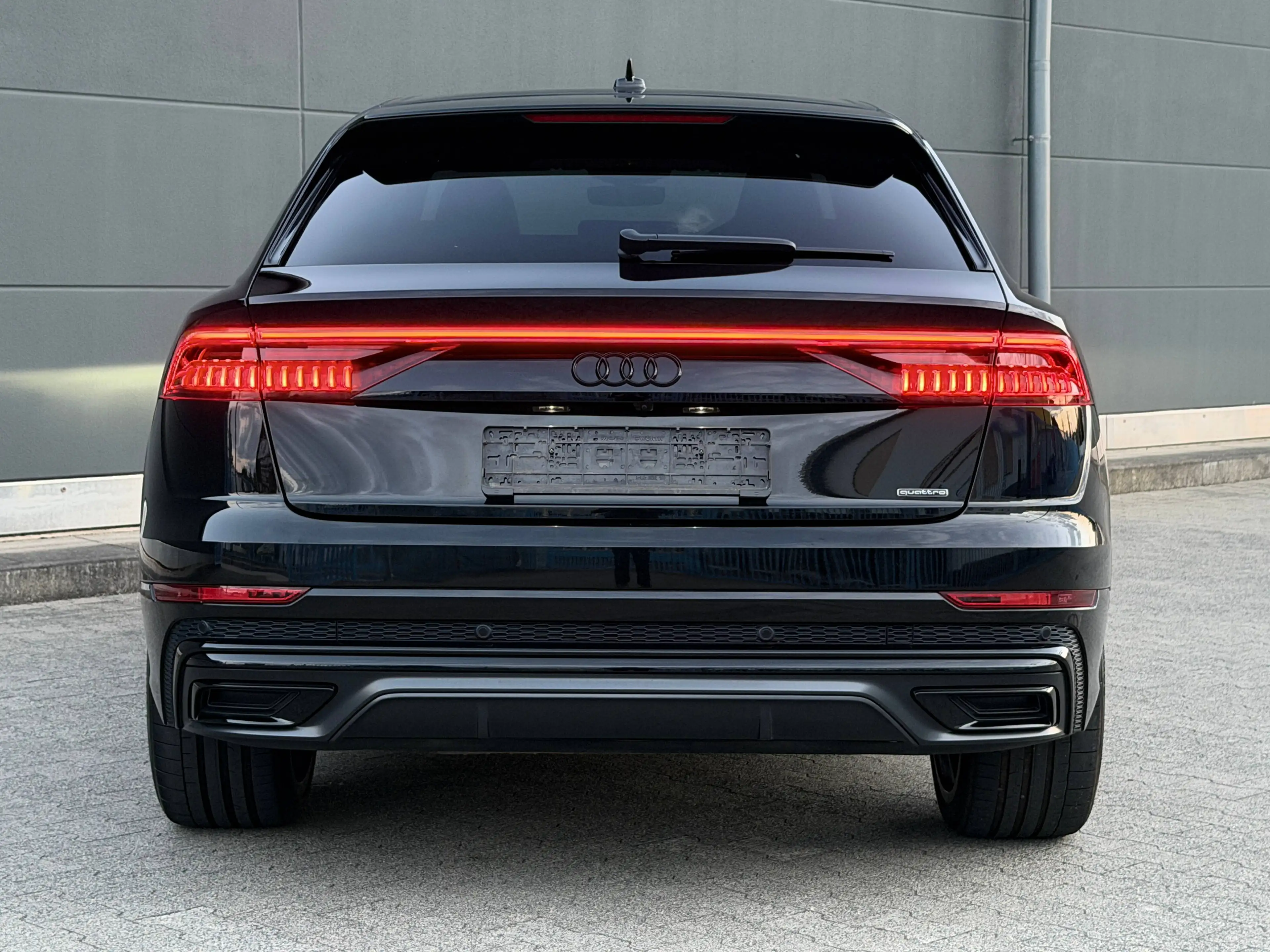 Audi Q8 50 TDI 3x S line Competition RS-Sitze Pano Rute Gurte Standheizung — photo 15
