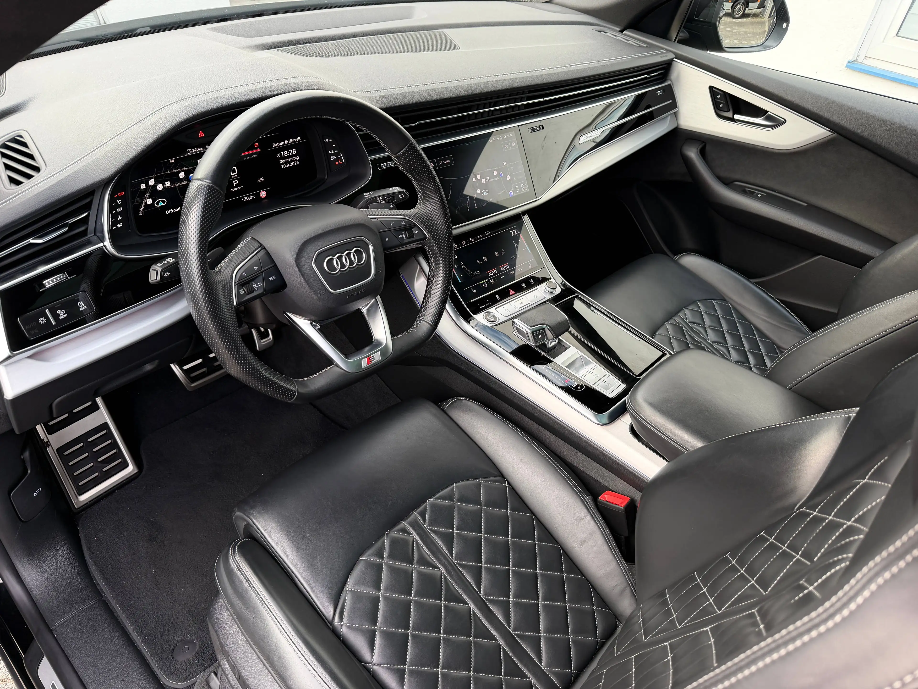 Audi Q8 50 TDI 3x S line Competition RS-Sitze Pano Rute Gurte Standheizung — photo 6