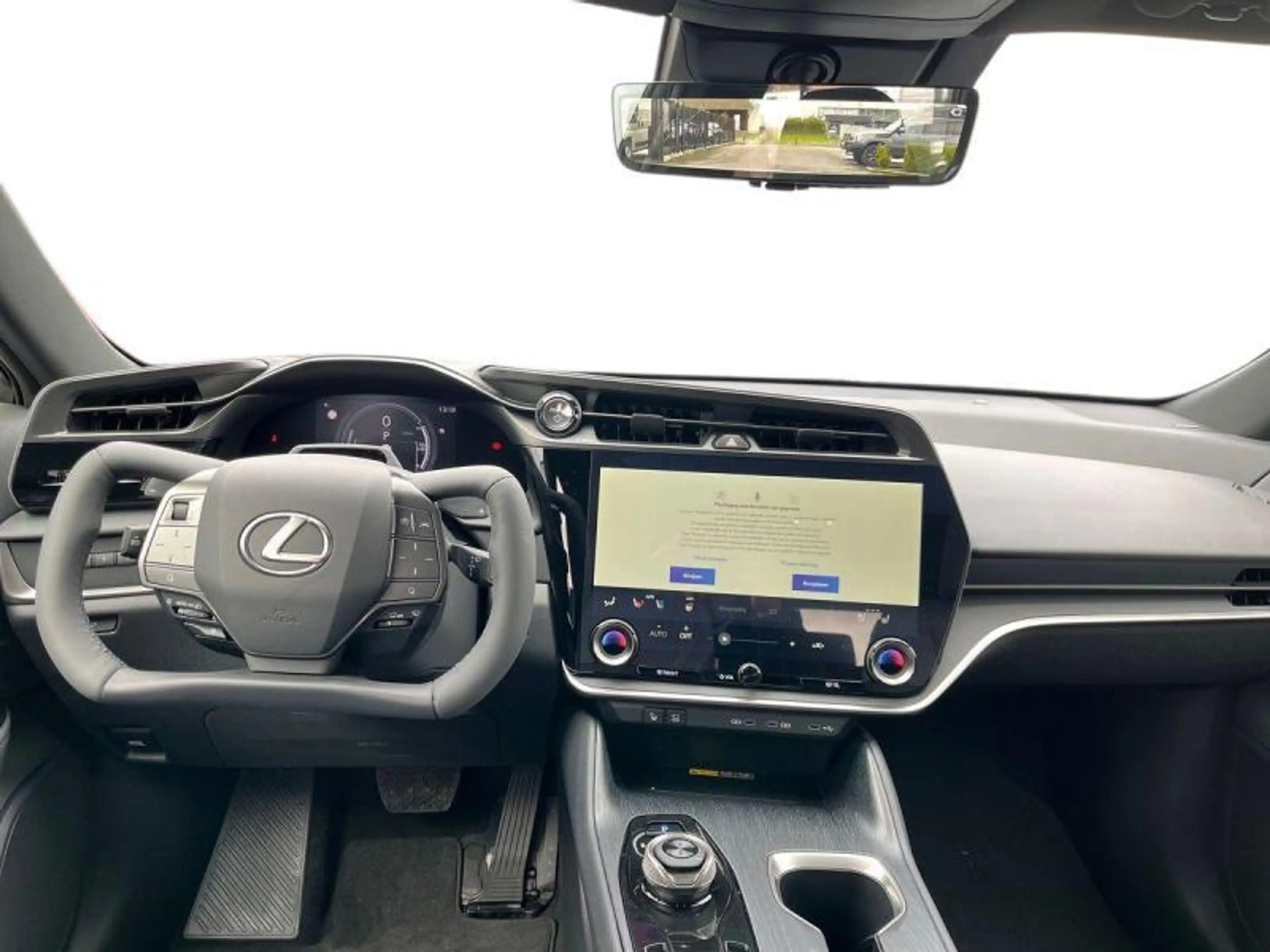 Lexus RZ Privilege Line + Yoke — photo 9