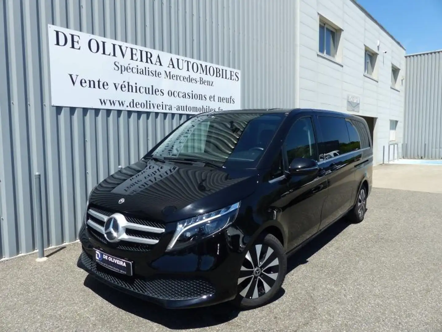 Mercedes-Benz V 220 220 d Extra-Long Avantgarde 9G-Tronic (TVA) Noir - 1