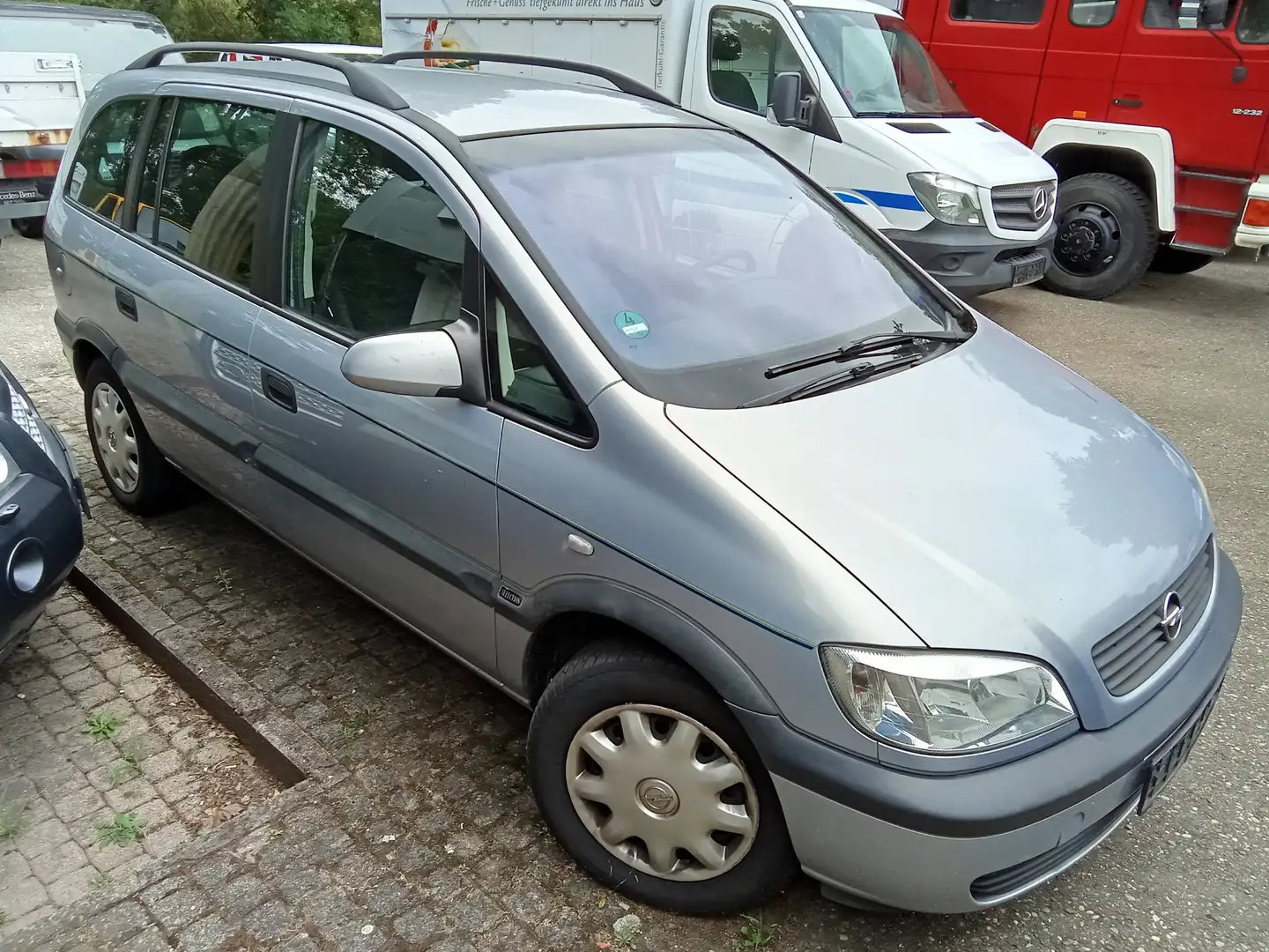 Opel Zafira 1.8 Gris - 2