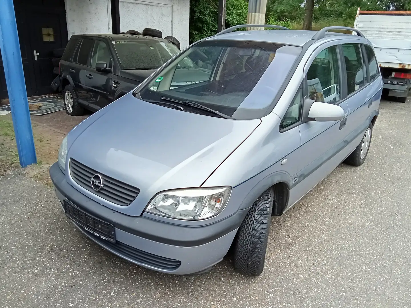 Opel Zafira 1.8 Gris - 1