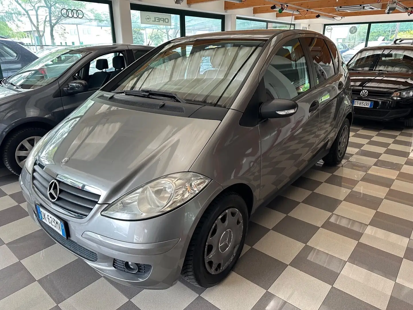 Mercedes-Benz A 150 Mercedes-benz A 160 A 160 CDI Classic Gris - 1