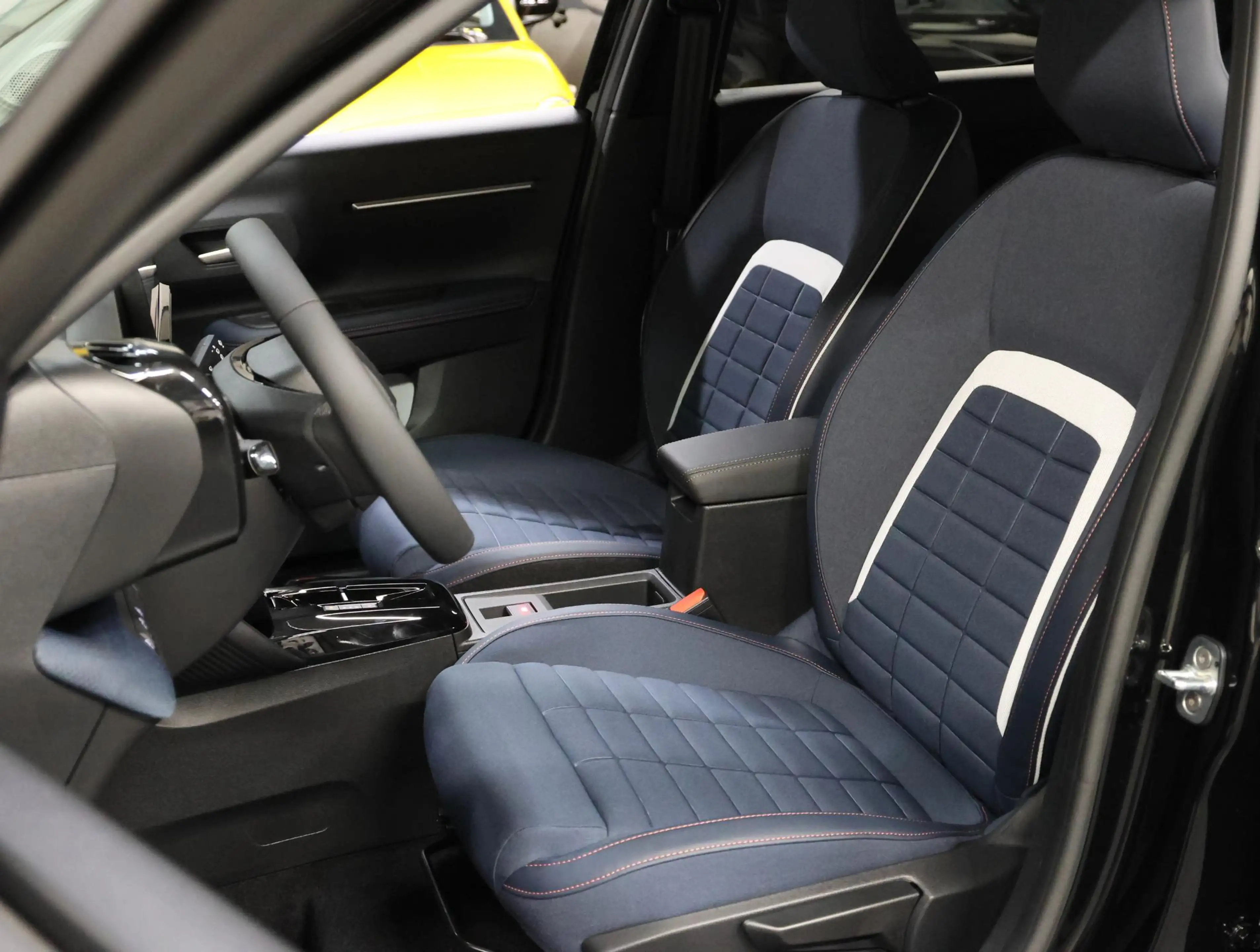 Citroen E-C3 Plus 113pk Comfort Range 44 kWh | 8 jaar garantie — photo 12