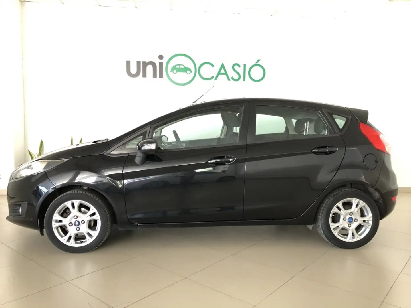 Ford Fiesta 1.25 Trend 82 Negro - 2