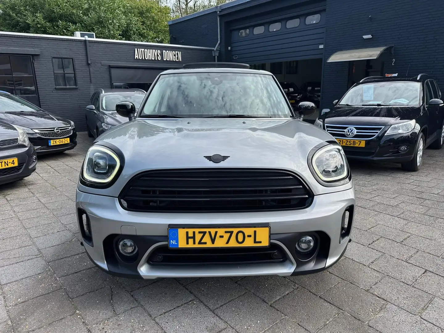 MINI Cooper Countryman Mini 1.5 (136pk) Cooper! Aut! Panoramadak! Grijs - 2