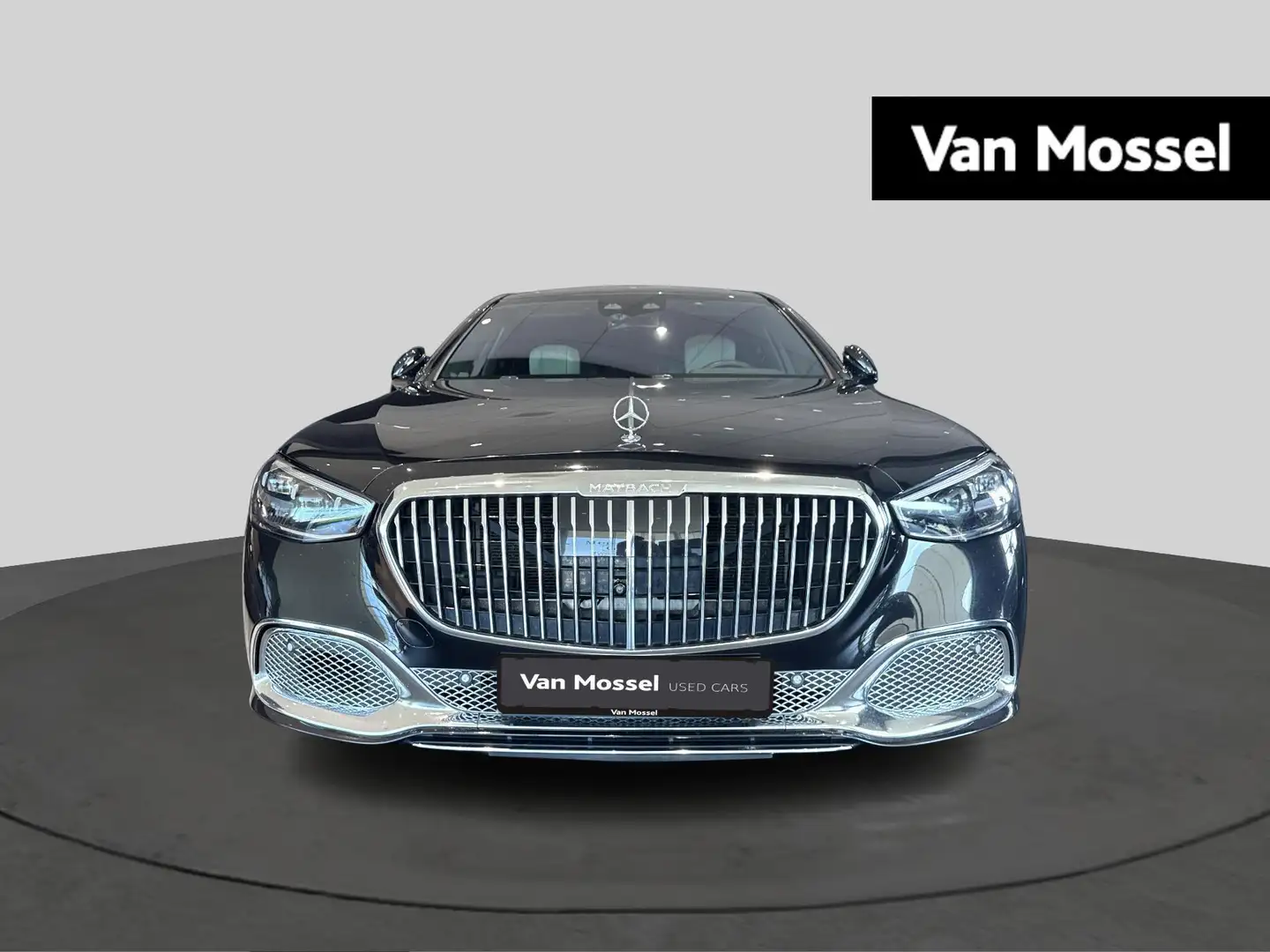 Mercedes-Benz S 680 Maybach 4MATIC Schwarz - 2