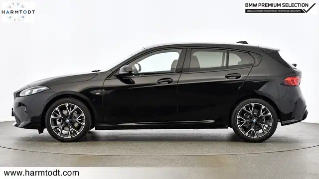 BMW 1 Series view 3
