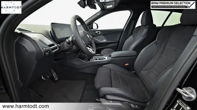 BMW 1 Series view 15