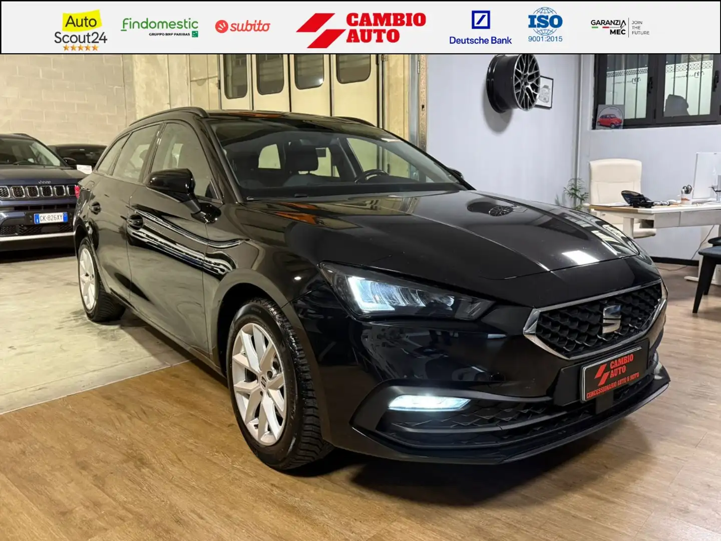 SEAT Leon PROMO BLACK FRIDAY! 1.0 etsi Business 110cv dsg Noir - 1