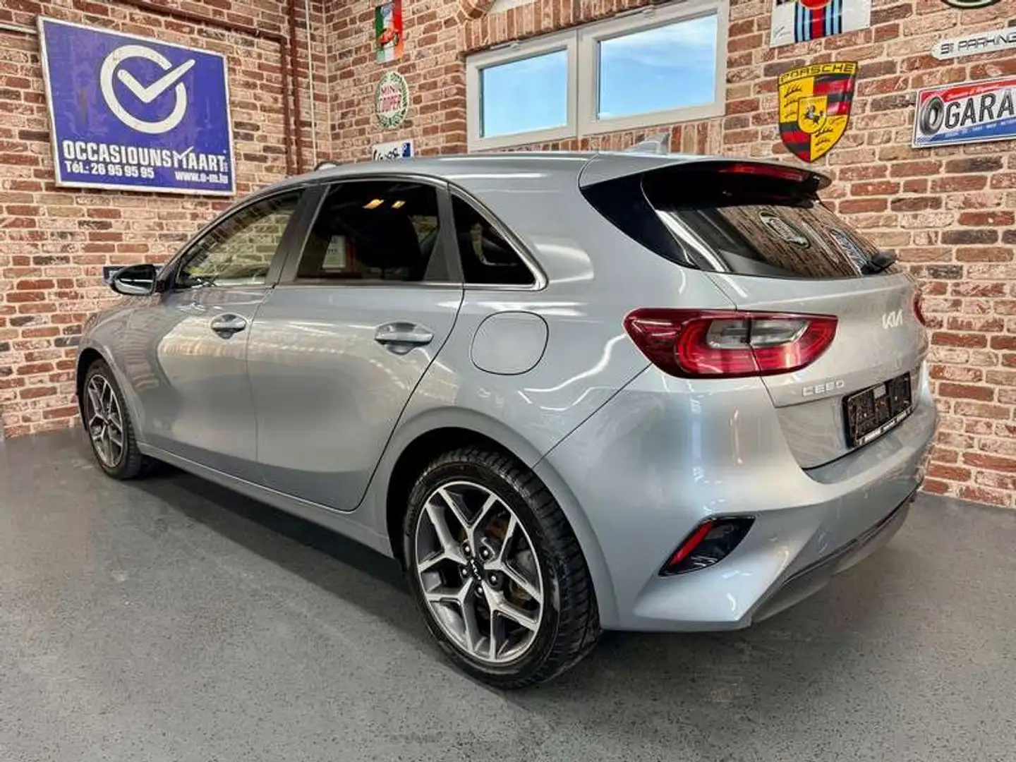 Kia XCeed Ceed 1.6 CRDi 136cv Auto PULSE Gris - 2