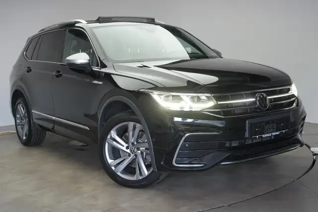 Volkswagen Tiguan Allspace main image
