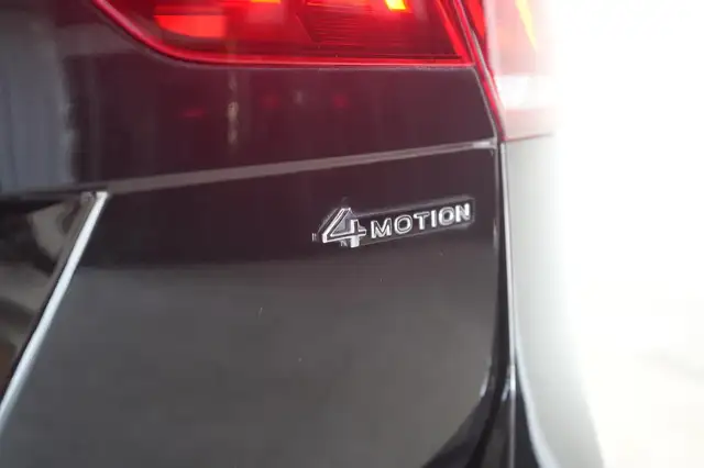 Volkswagen Tiguan Allspace view 14