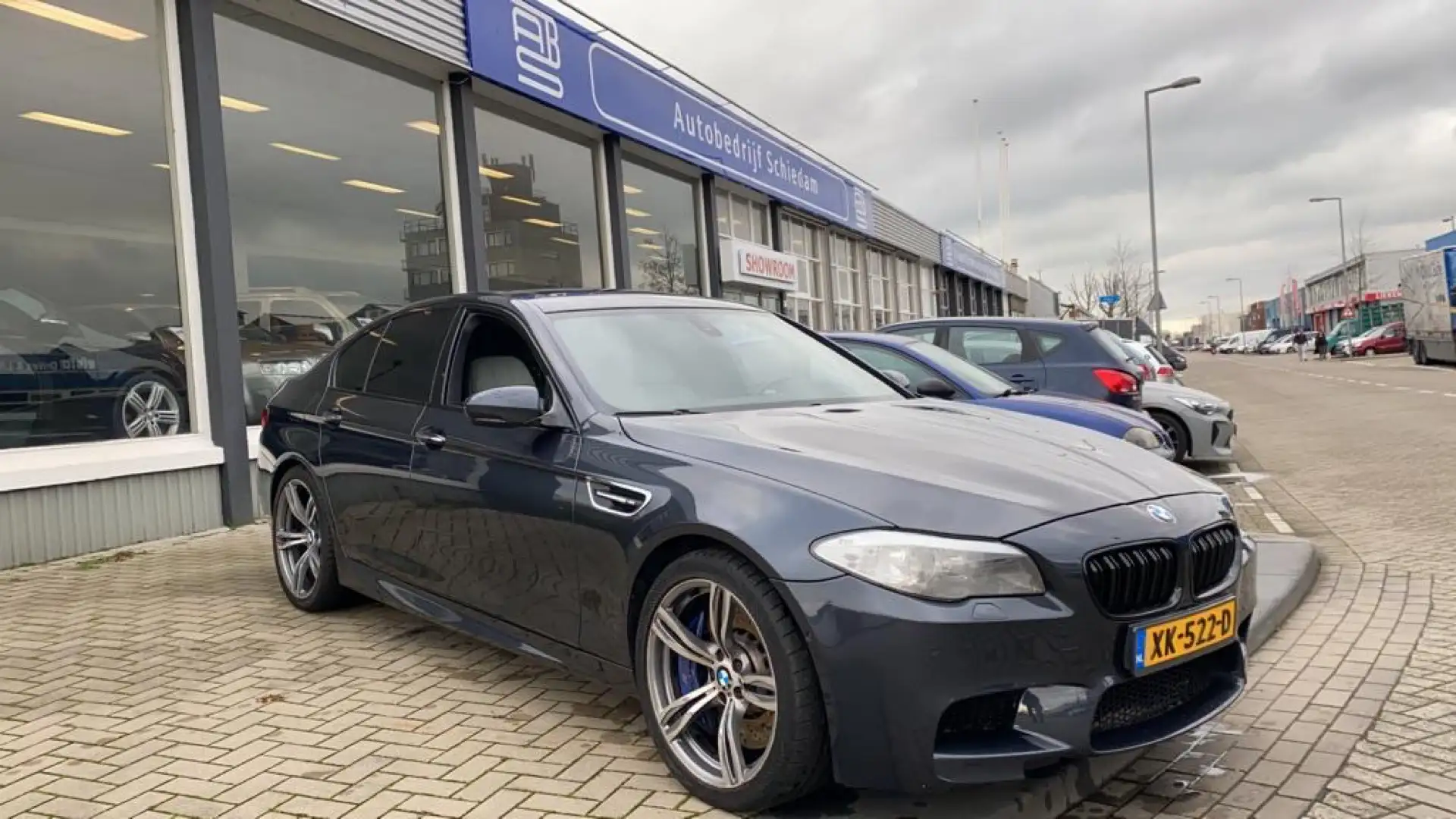 BMW M5 M5 Šedá - 1