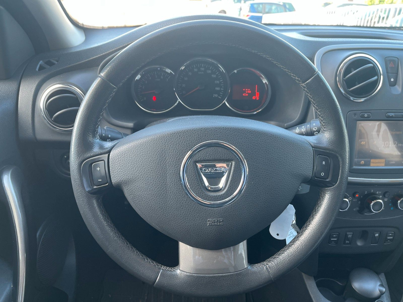 Dacia Sandero Stepway Prestige 0.9 TCe 90 — photo 12