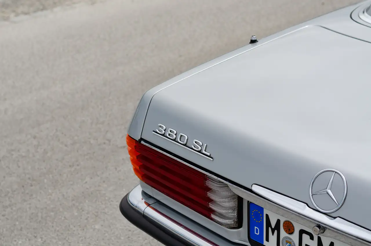 Mercedes-Benz SL 380 R107 Cabriolet | 2. Hand | DE | Originalzustand, foto 5