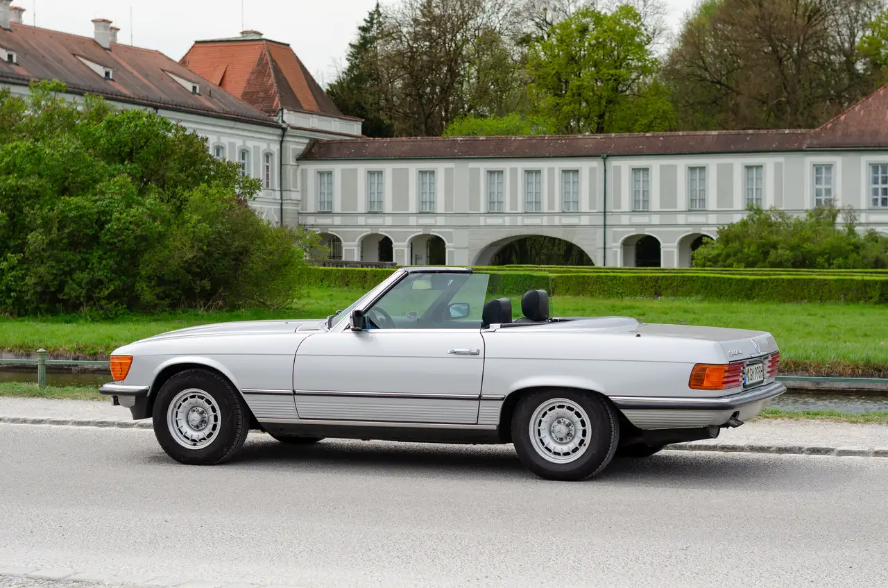 Mercedes-Benz SL 380