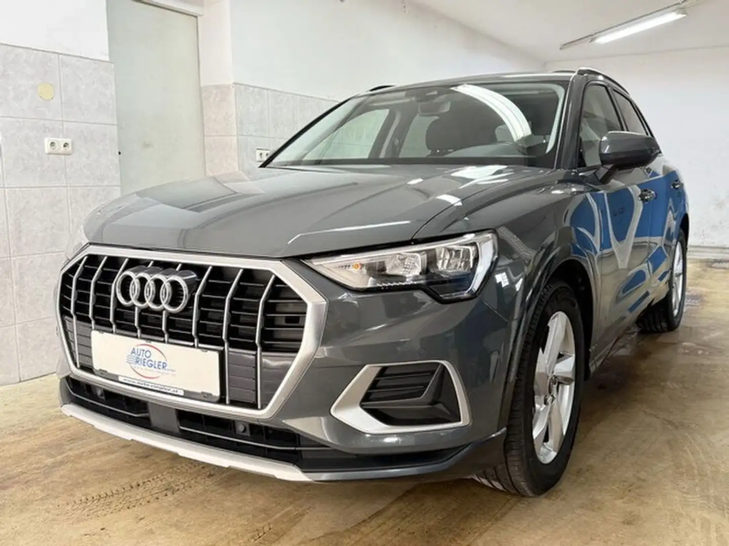Audi Q3 35 TDI advanced ''LED-Navi-Virtual-Pano-Sitzh.'' Gris - 1