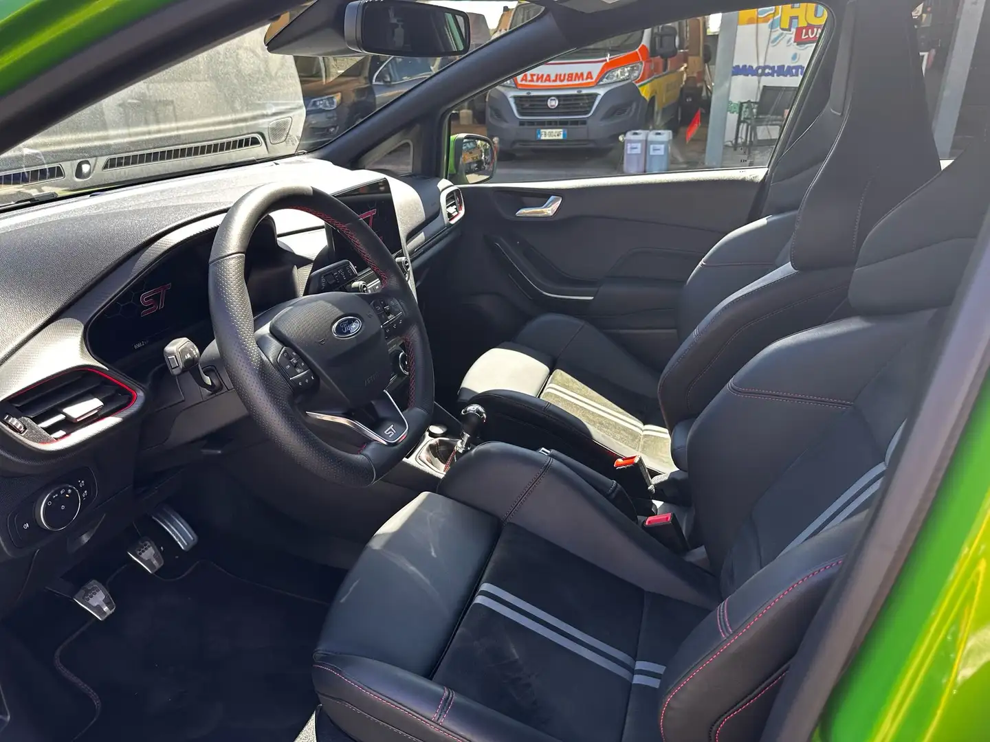 Ford Fiesta Fiesta VII 2023 5p 1.5 ecoboost ST 200cv Verde - 2