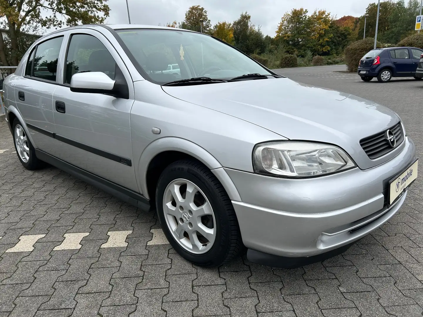 Opel Astra Astra1.6Selection*KLIMA*AHK*INSP*TÜV+REIFEN NEU Argent - 2