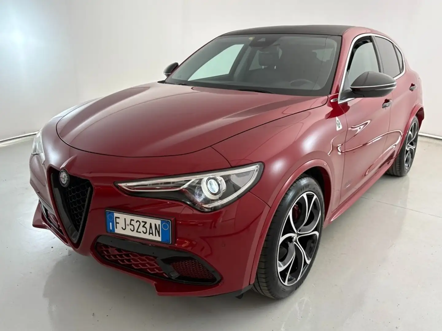 Alfa Romeo Stelvio 2.0 Turbo First Edition Roşu - 1