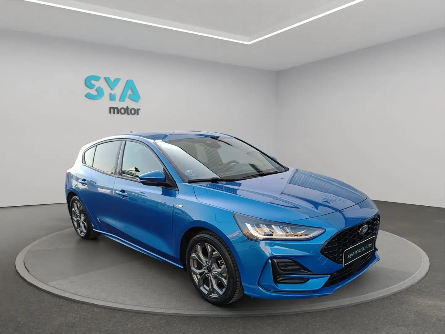 Ford Focus 1.0 Ecoboost MHEV 114kW ST-Line Blauw - 1