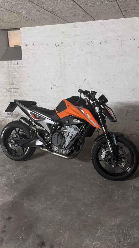 KTM 790 Duke