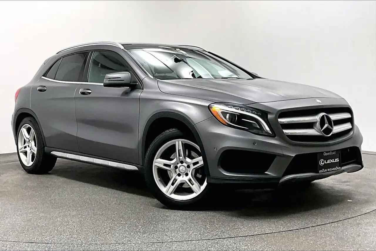 Mercedes-Benz GLA снимка Mercedes-Benz GLA