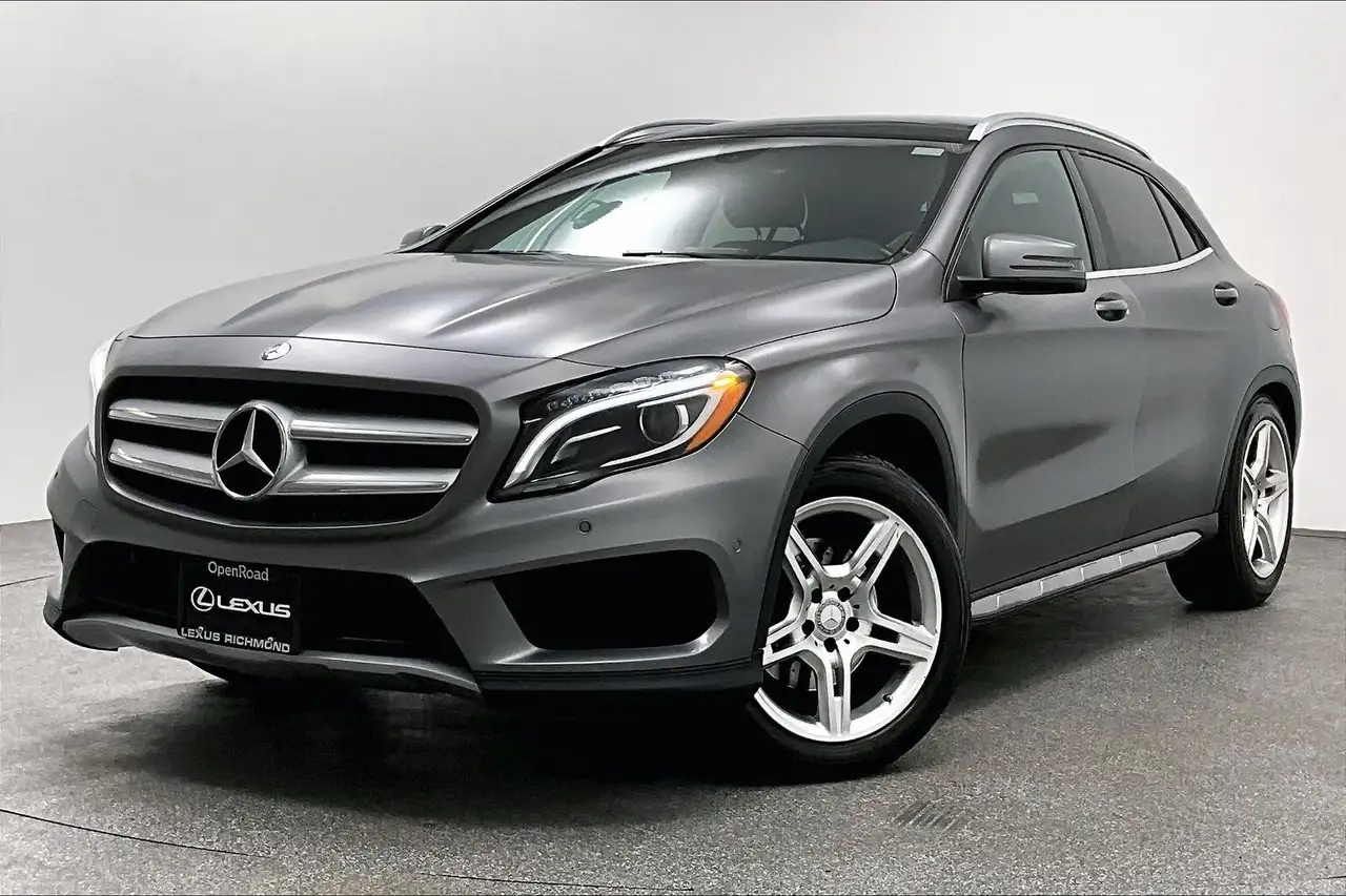 Mercedes-Benz GLA снимка Mercedes-Benz GLA