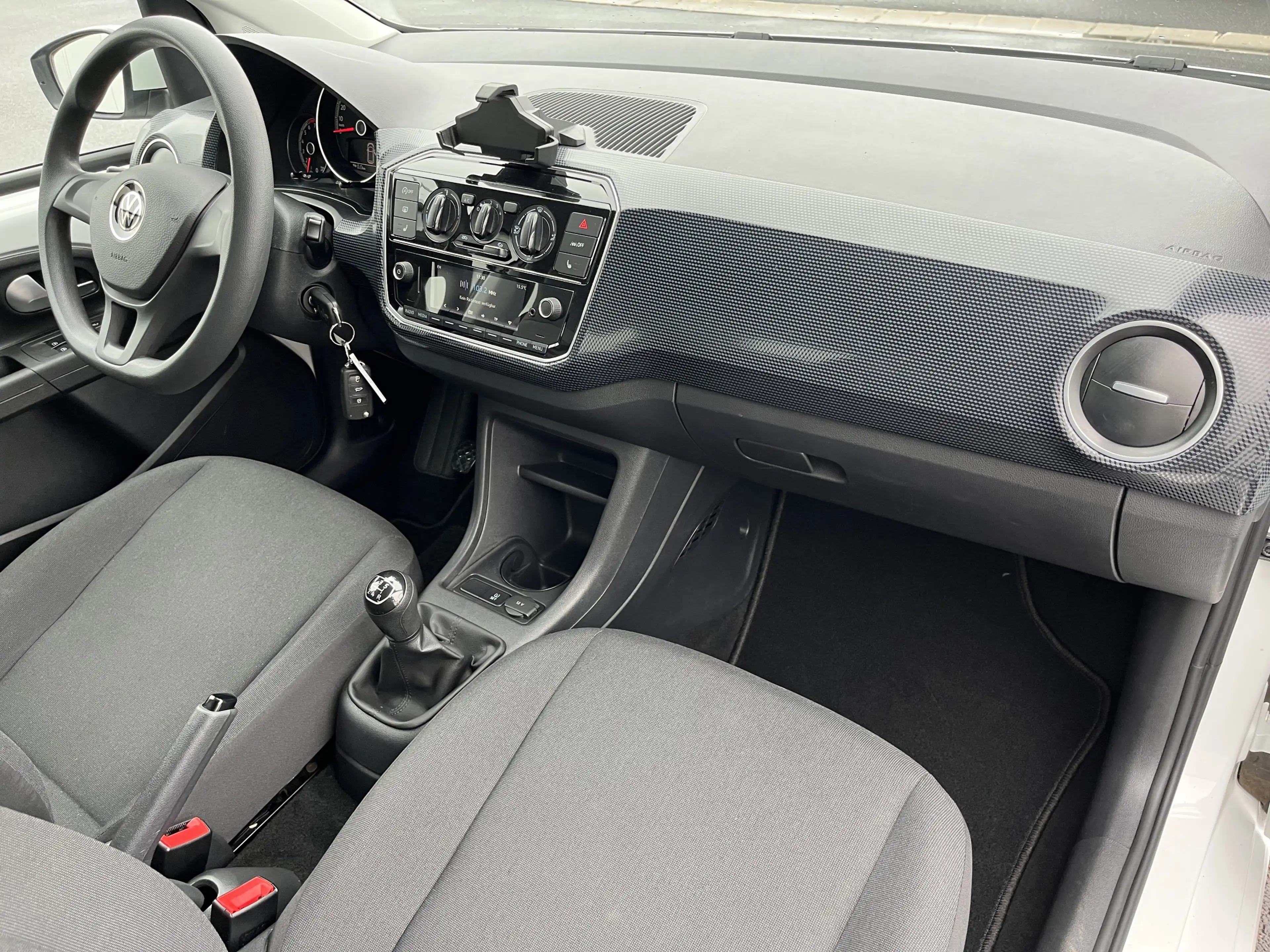 Volkswagen up! 1.0 56€ m.20% Anz. move up! SHZ DAB Klima — photo 14