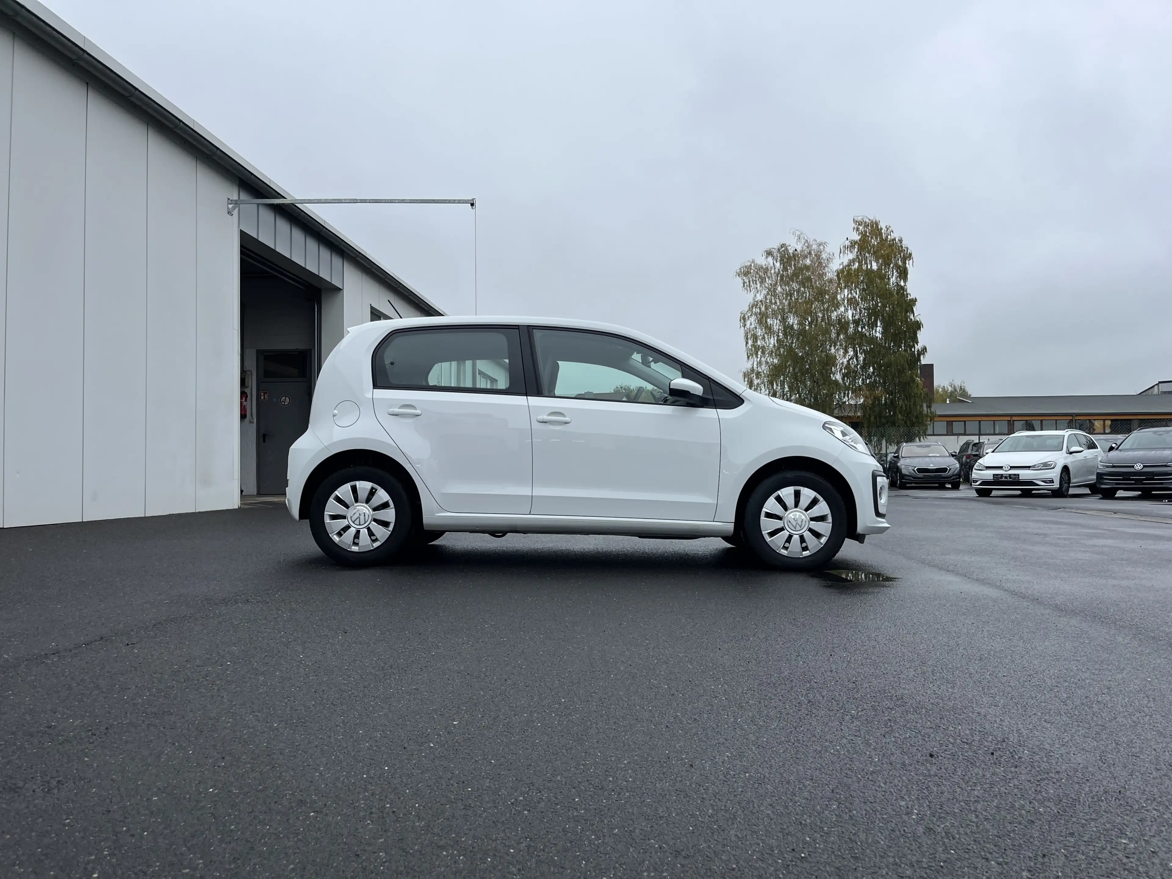 Volkswagen up! 1.0 56€ m.20% Anz. move up! SHZ DAB Klima — photo 5