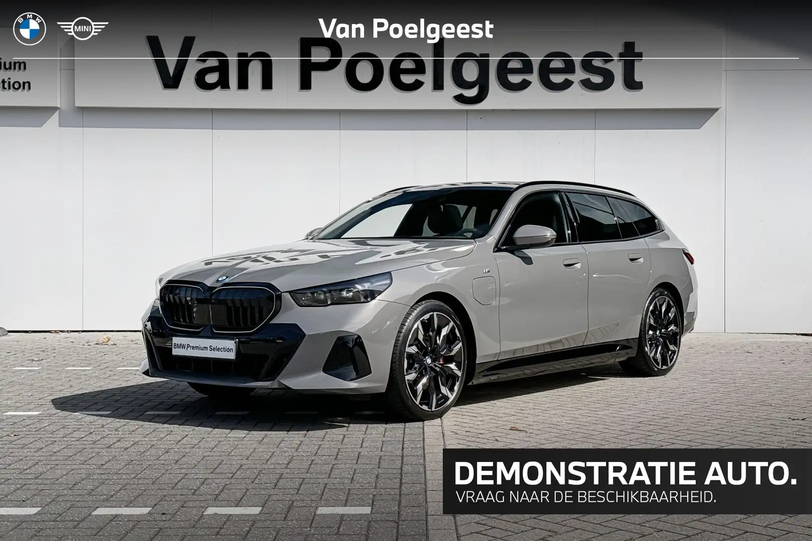 BMW 530 5 Serie Touring 530e M Sport Edition | M Sport Pro Grijs - 1