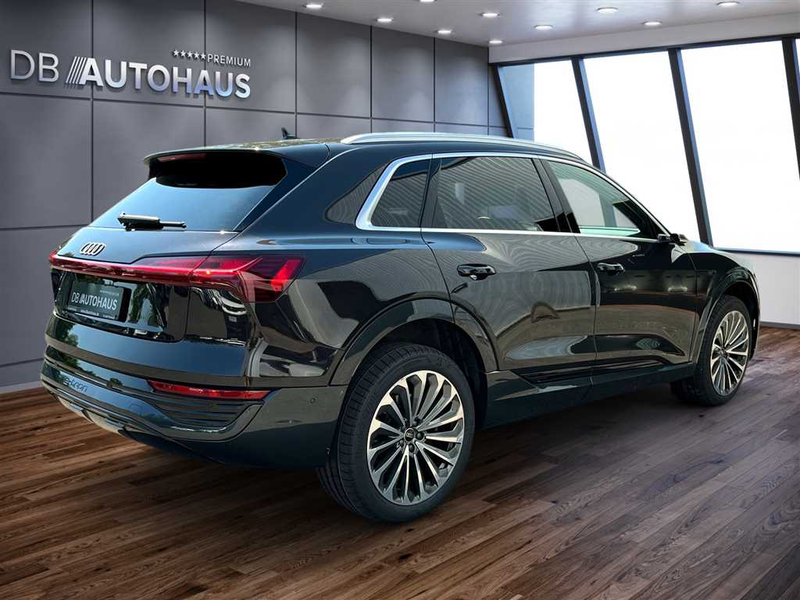Audi Q8 e-tron advanced 55 quattor 114 kWh — photo 4