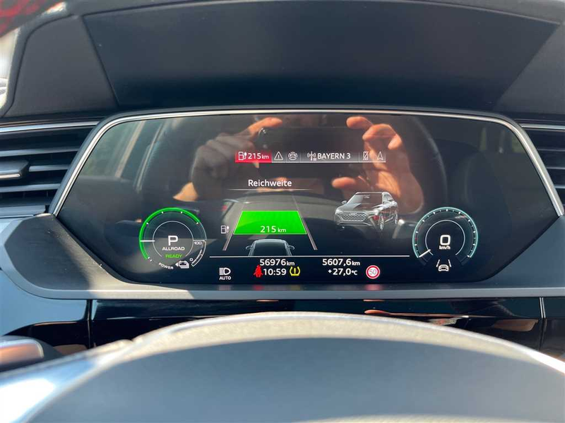 Audi Q8 e-tron advanced 55 quattor 114 kWh — photo 11