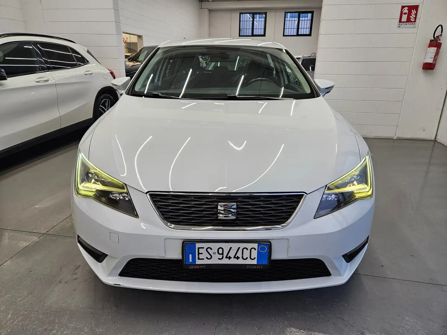 SEAT Leon Leon III 2013 5p 1.6 tdi cr Style s Bianco - 2