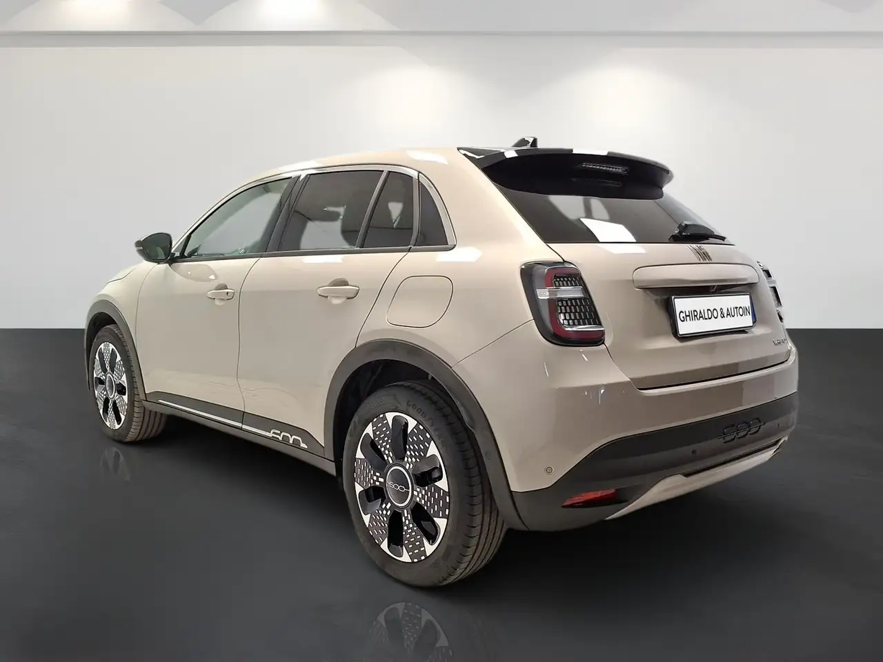 Fiat 600 IV 2023 1.2 hybrid La Prima II 110cv auto 6