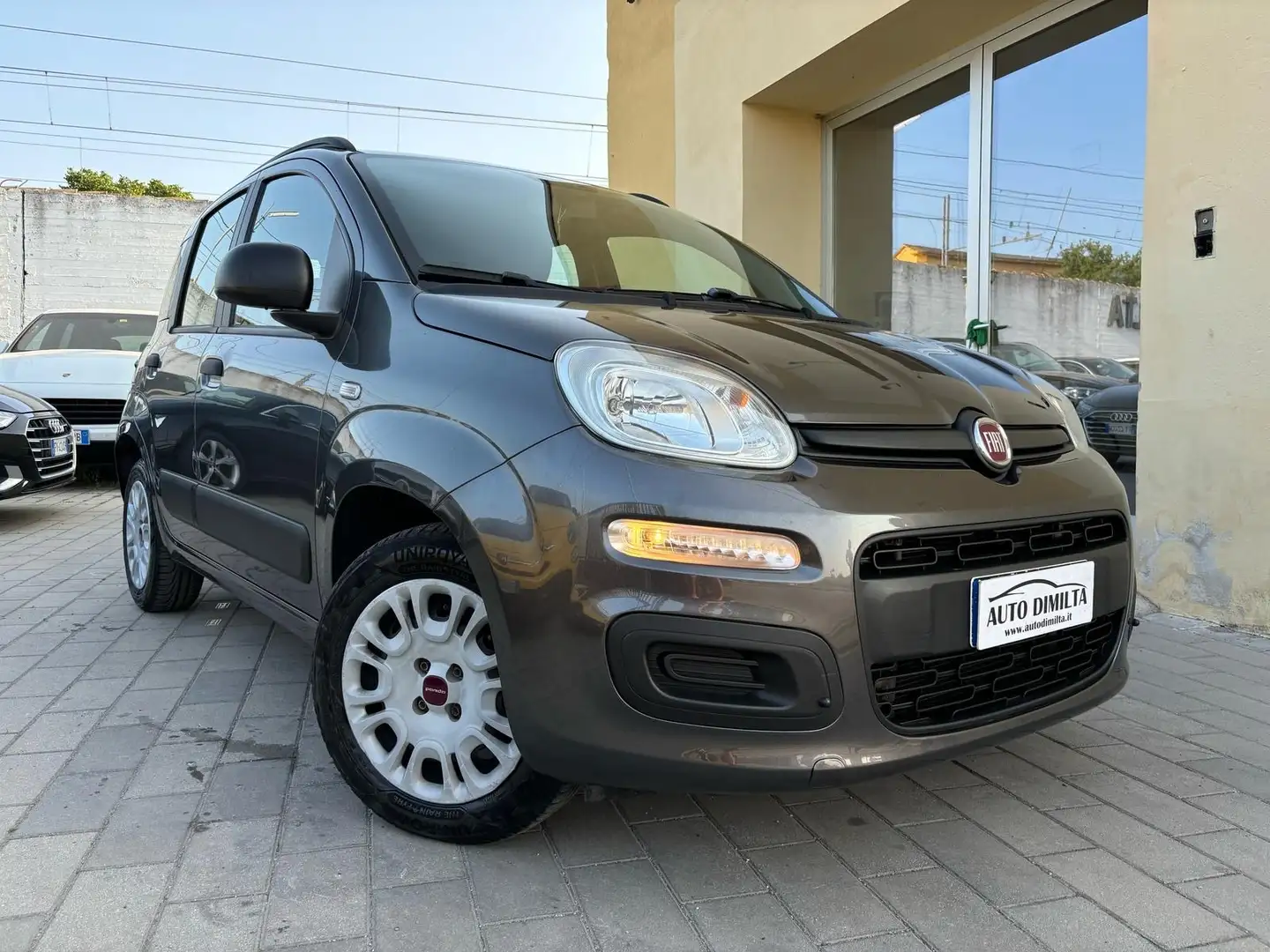 Fiat Panda Panda 1.3 mjt 16v Easy s Grijs - 1