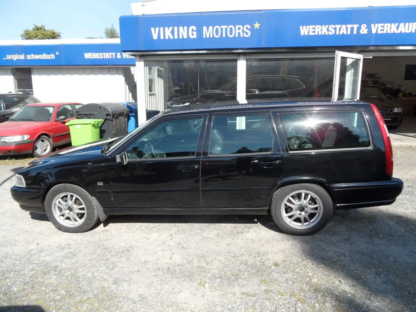 Volvo V70 I Zwart - 2