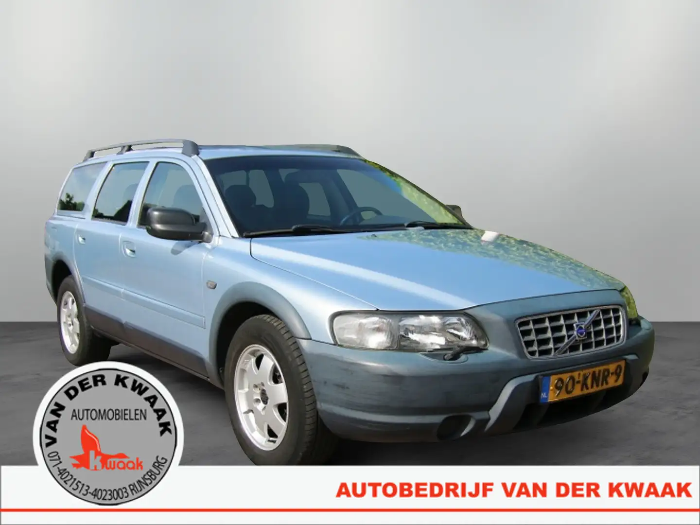 Volvo XC70 2.4 T | Airco | Sensoren achter | Stoelverwarming Blauw - 1