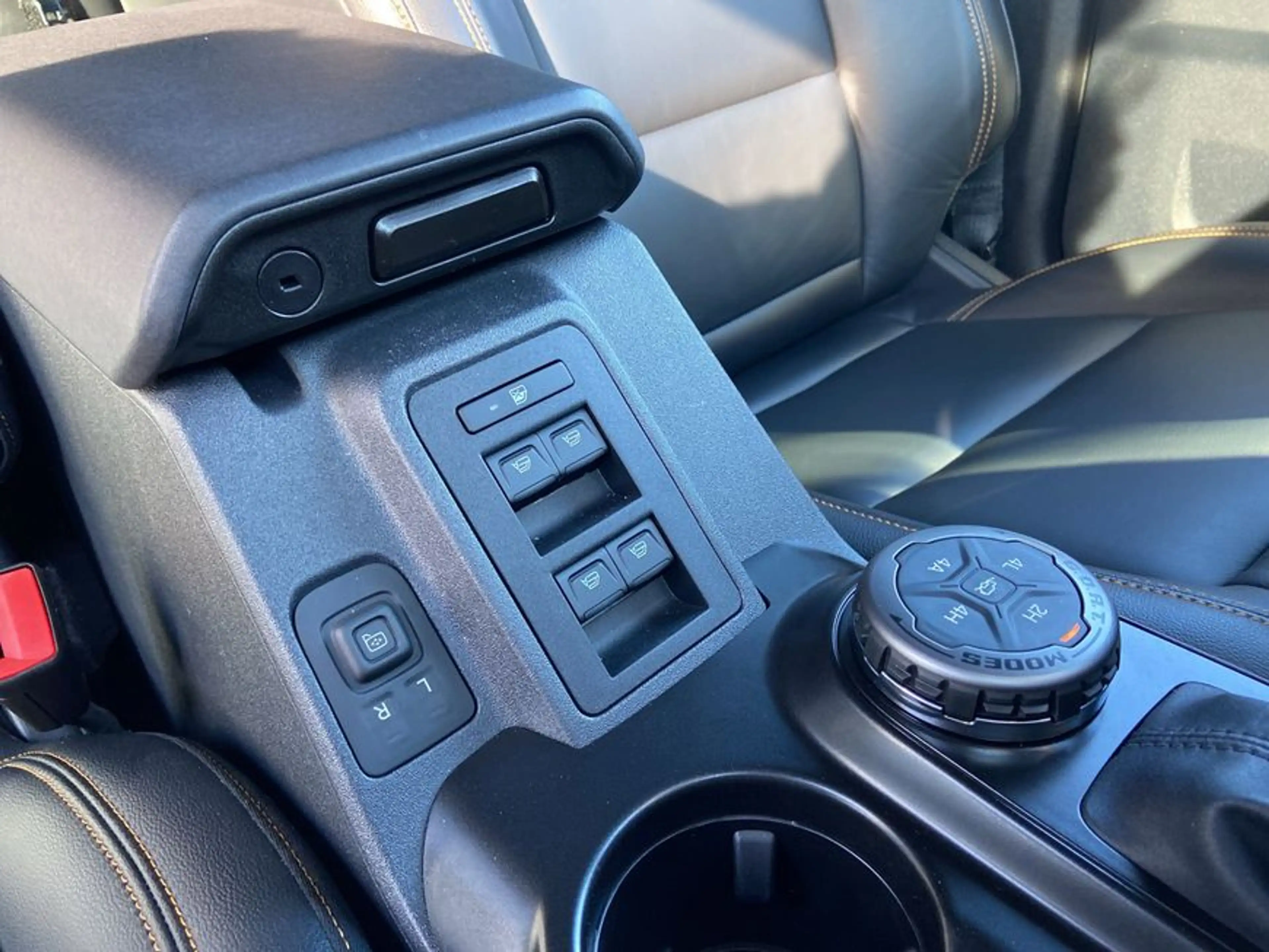 Ford Bronco 2.7 EcoBoost V6 Badlands 246 kW — photo 13