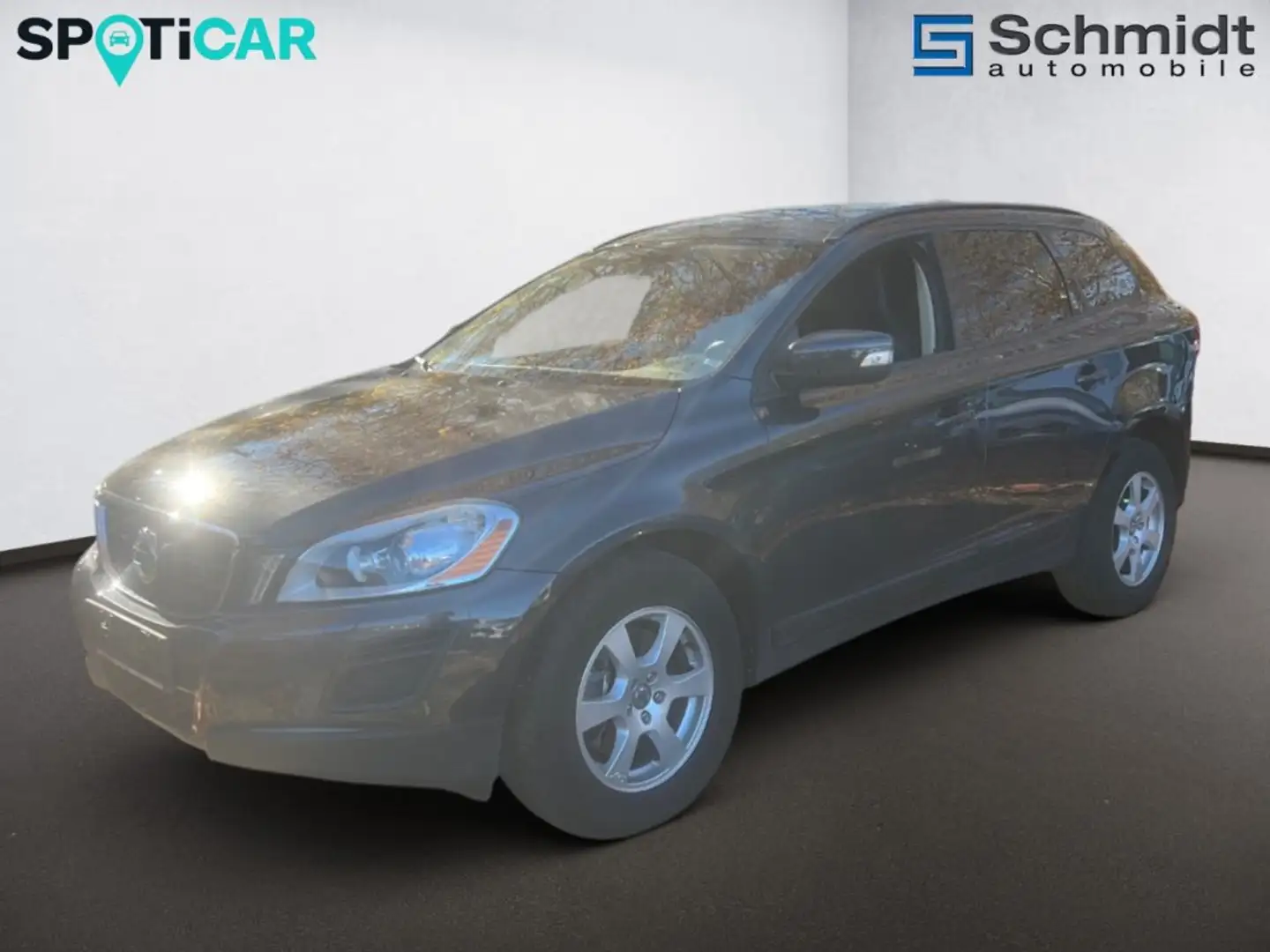 Volvo XC60 D3 Kinetic Grijs - 2